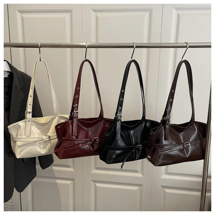 Numa Glossy Patent Tote