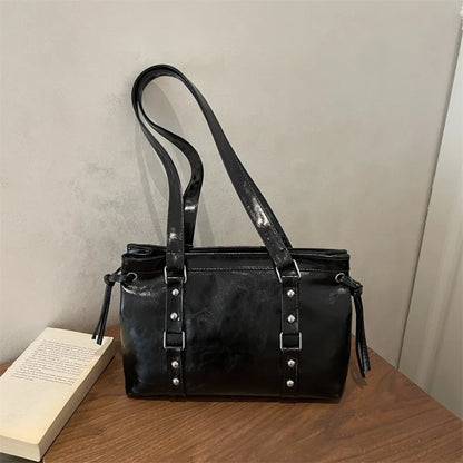 Women's Retro Leather Tote Bag