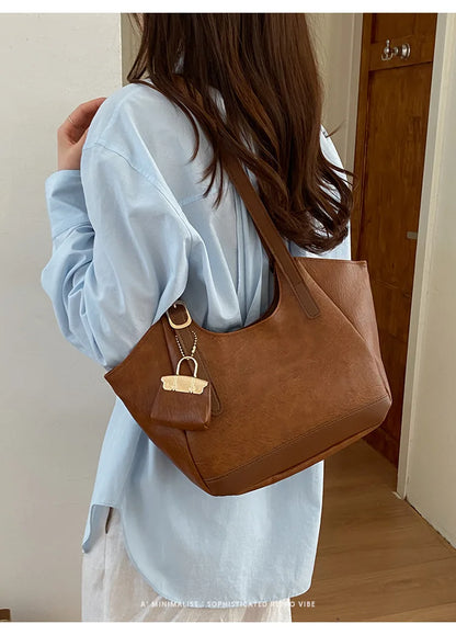 Classic Retro Shoulder Bag