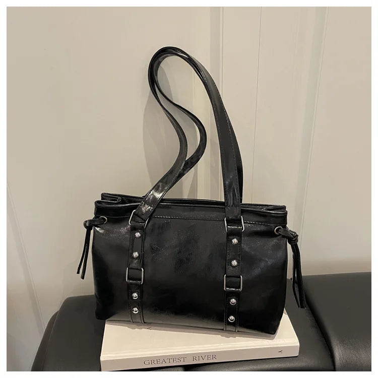 Women's Retro Leather Tote Bag