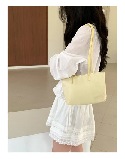 Minimalist Shoulder Bag