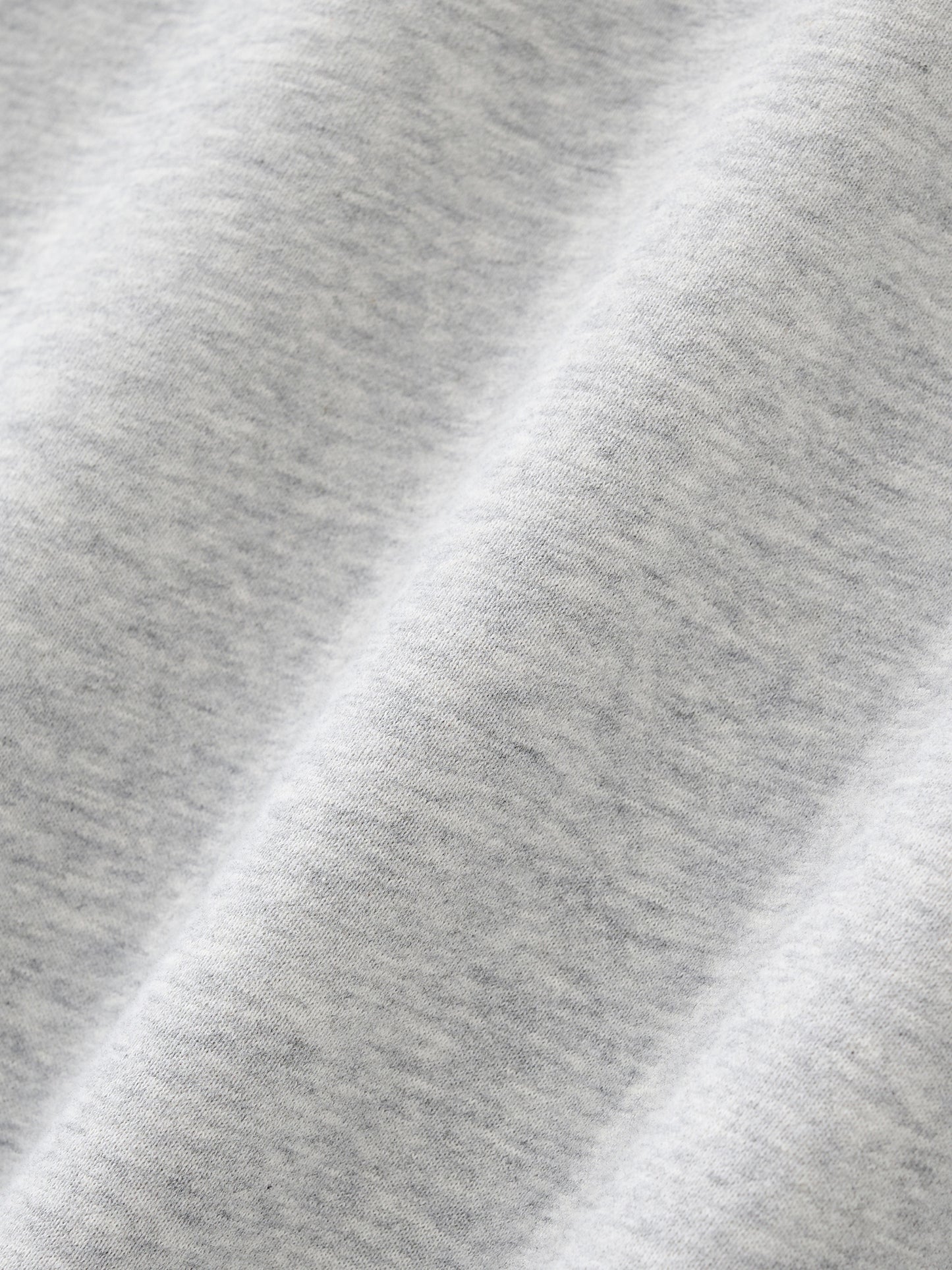 Áo nỉ cổ tròn Essential Fleece