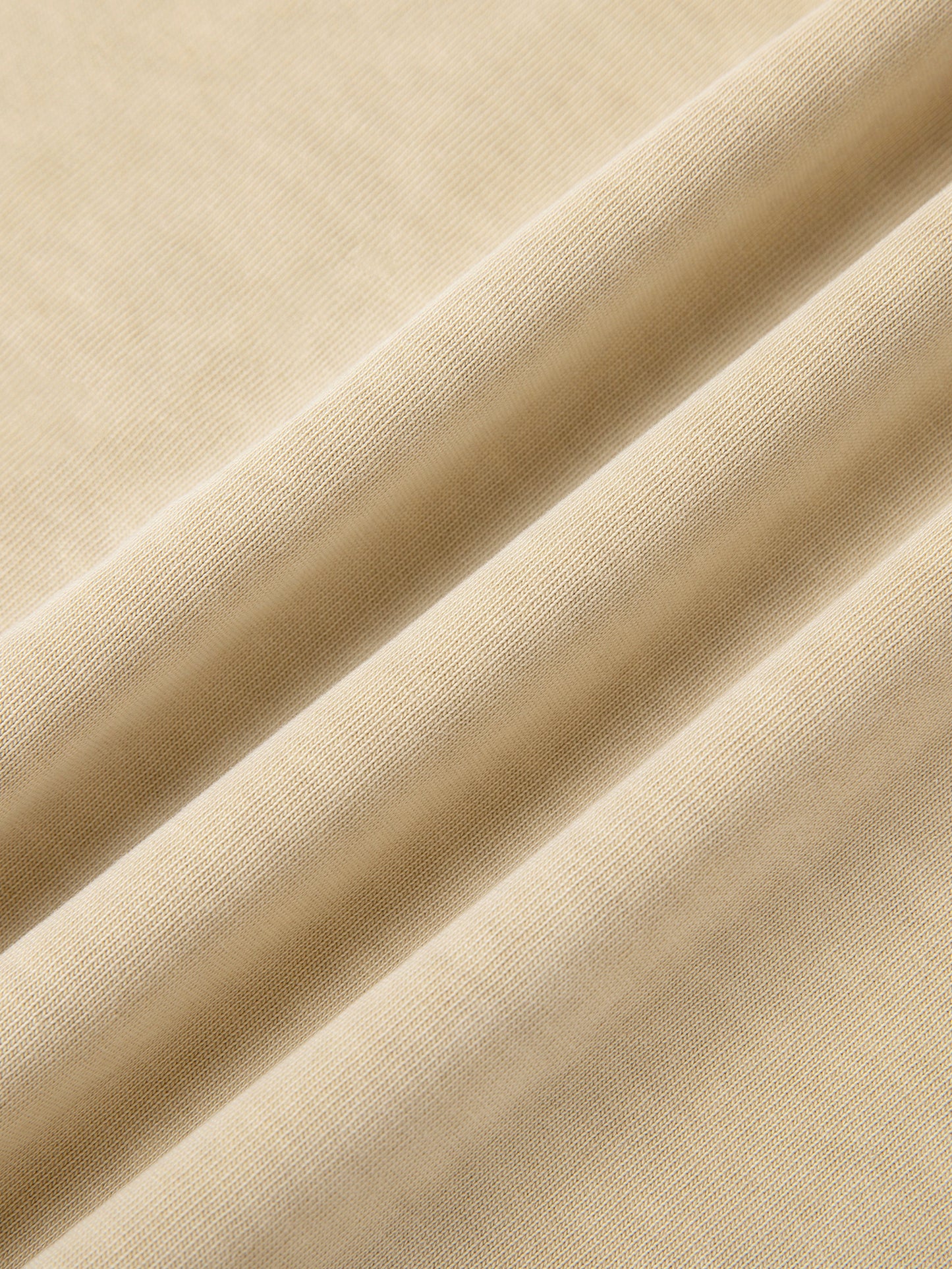 Áo thun cổ điển vai trễ